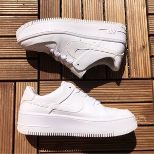 Nike Air Force 1 Sage Lows